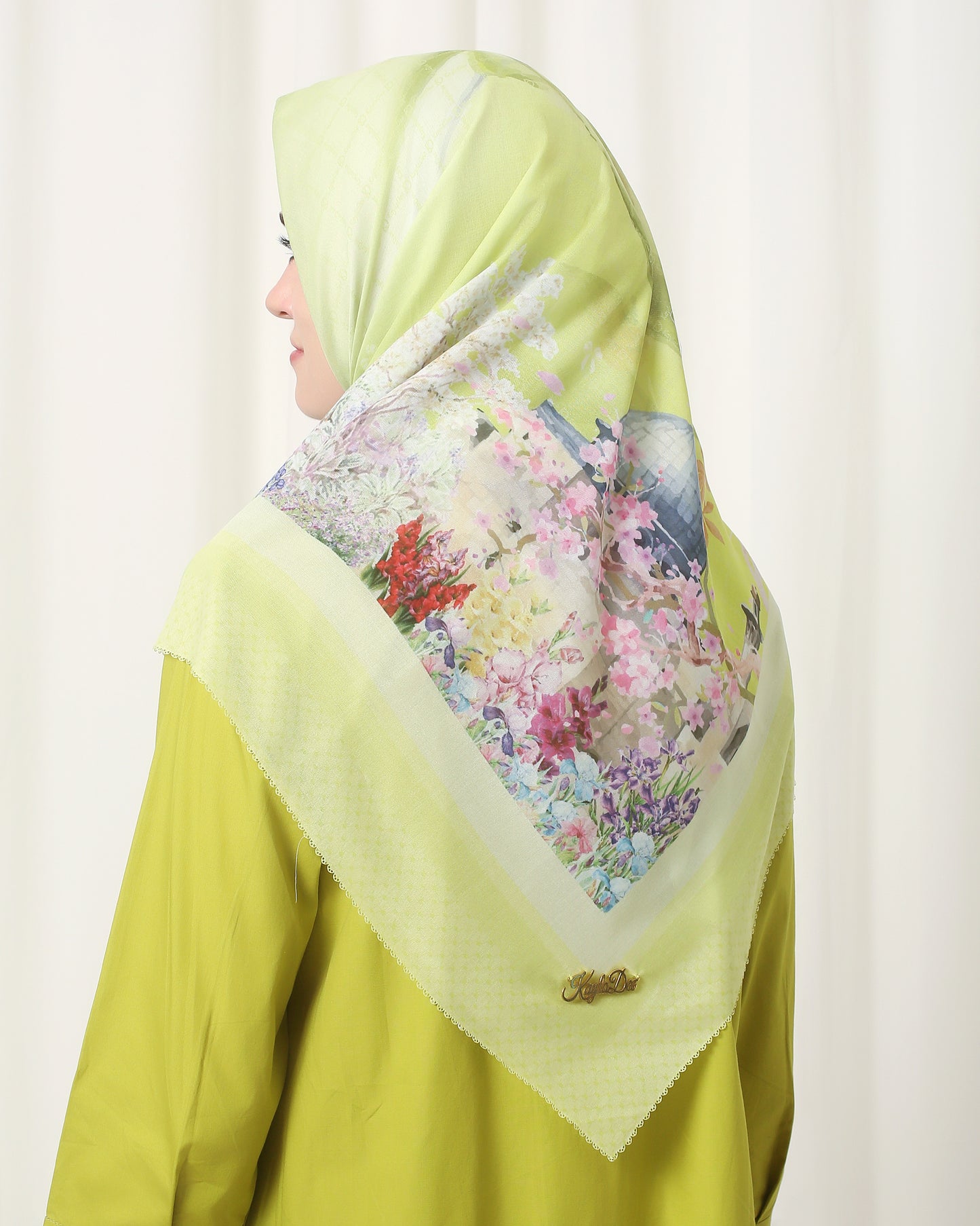 Jilbab Premium Voal segiempat lasercut